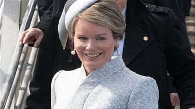 ملكة بلجيكا وولي العهد يزوران الأقصر لتفقد الحضارة المصرية