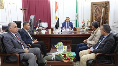 نائب محافظ المنيا يبحث آليات توزيع كراتين المواد الغذائية على الأسر الاولي بالرعاية مع استقبال شهر رمضان الكريم