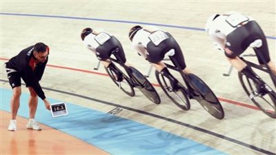 تأهل 16 منتخبًا في سباق المطاردة باليوم الأول لكأس العالم للدراجات بالقاهرة