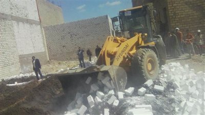 حملات لإزالة التعديات على الأراضي الزراعية بالمنيا