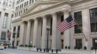 تحذيرات من سياسة الفيدرالي الأمريكي... وانهيارات محتملة لبنوك أخرى حول العالم