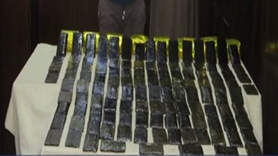 ضبط شخصين بحوزتهما 24 كجم لمخدر الحشيش و3 آلاف قرص مخدر قبل ترويجهم بالقاهرة