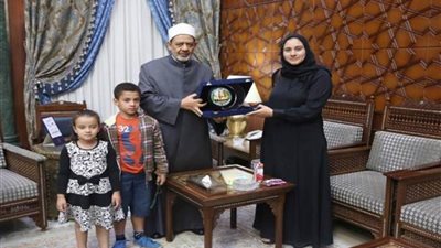 تعرف على أبرز المواقف الإنسانية في مسيرة الإمام الطيب