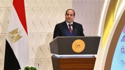 عاجل.. الرئيس السيسي يكلف الحكومة بدعم البيئة التشريعية والمؤسسية لمشروعات المرأة