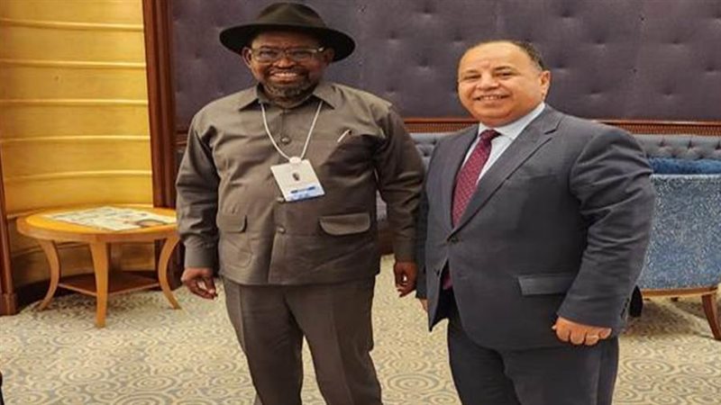 معيط يشارك في اجتماع