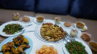 الإسماعيلاوية عازفون عن تناول الأسماك والمأكولات البحرية في رمضان 