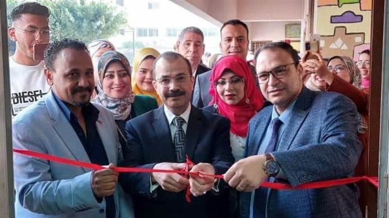 افتتاح معرض