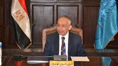 مجلس خدمة المجتمع وتنمية البيئة يستعرض أنشطة وفعاليات الكليات ويوافق على عدد من بروتوكولات التعاون