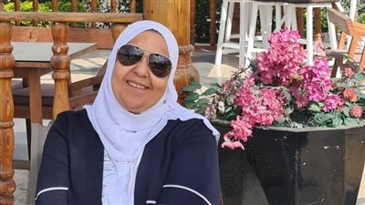 تهنئة الأم المثالية هناء حسين لتكريمها بنقابة خالدة للبترول