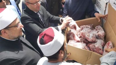 استلام كمية من لحوم صكوك الإطعام لتوزيعها على الأولى بالرعاية ببنى سويف