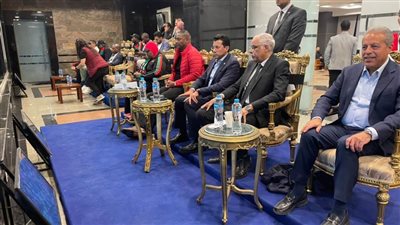 وزير الشباب والرياضة يؤازر المنتخب الوطني أمام منتخب مالاوي