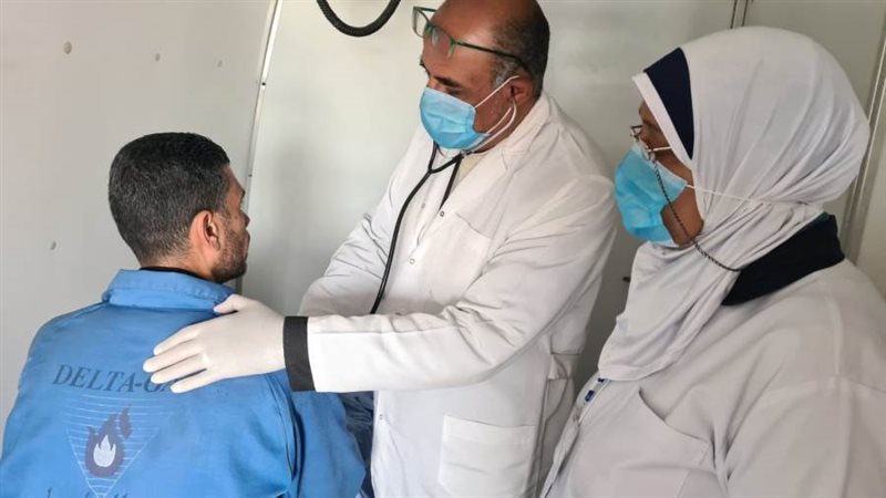 الكشف على 1204 مواطن