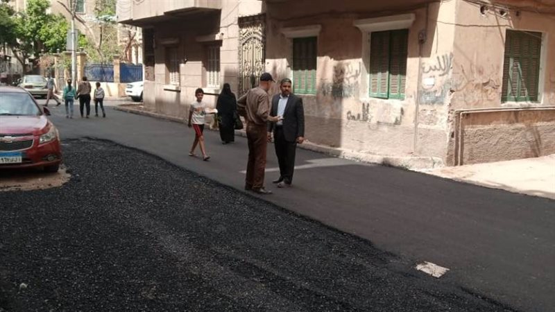 اعمال الرصف بحي شرق