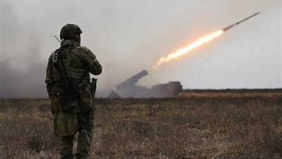 القوات الأوكرانية تقصف منطقة بتروفسكي في دونيتسك 