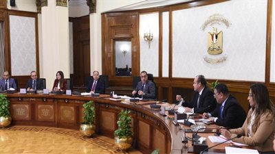 رئيس الوزراء يتابع مستجدات برنامج رد الأعباء التصديرية الجديد