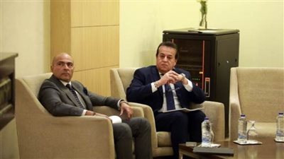 وزير الصحة يوجه بدراسة إجراء مسح طبي موسع للكشف عن الأمراض الصدرية