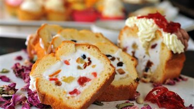 كيكة الفواكه المجففة بالمكسرات بخطوات سهلة