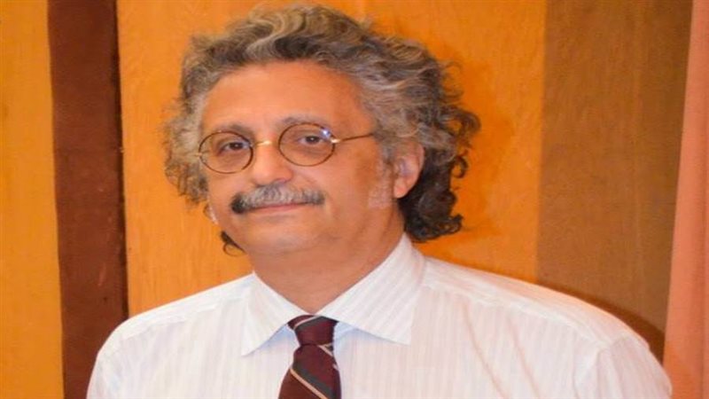 د. حسين خيري نقيب