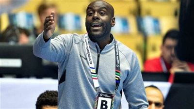 ديفيد ديفيز يطالب إدارة الأهلي بتدعيم الفريق