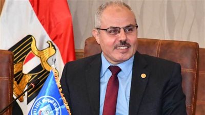 رئيس جامعة القناة: نسعى لتحقيق مكانة عالمية عبر الشراكات مع الجامعات المرموقة