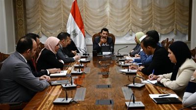 وزير الشباب والرياضة يتابع استعدادات الوزارة لاحتفالات عيد تحرير سيناء