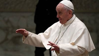 الفاتيكان: البابا فرنسيس مصاب بعدوى الجهاز التنفسي