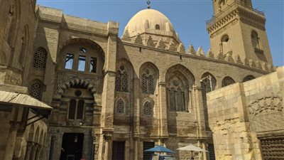 شارع المعز.. حرفيون لـ