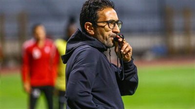 أحمد سامي يعلن تشكيل سموحة لمواجهة الإسماعيلي بالدوري
