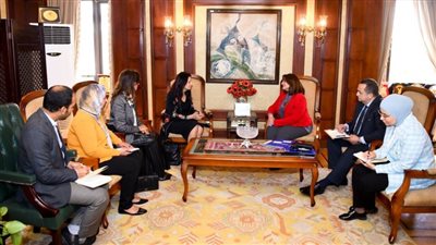 وزيرة الهجرة تؤكد أهمية تمكين الشباب وتأهيل المزيد من الكوادر