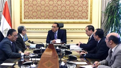 رئيس الوزراء يتابع موقف تنفيذ مشروعات الطاقة المتجددة ومذكرات التفاهم لإنتاج الهيدروجين الأخضر