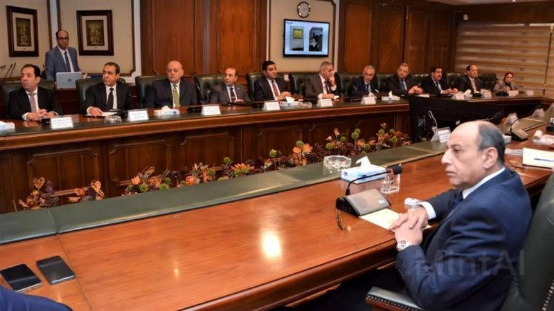 وزير الطيران الفريق