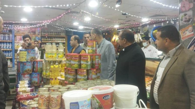 معارض سلعية ببنى