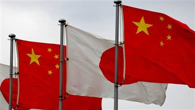 اليابان والصين تتفقان على الحفاظ على اتصالات وثيقة لتحسين العلاقات الثنائية