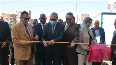 محافظ القليوبية يفتتح معرض 