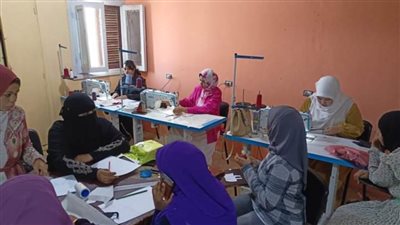 دمج السيدات في المجتمع والتوسع في التمكين الاقتصادي للمرأة.. بالوادى الجديد 