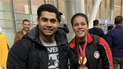 محمد إيهاب يستقبل منتخب ناشئي رفع الأثقال بعد إنجاز بطولة العالم