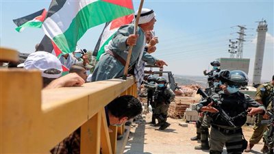 منظمة دولية تبرز خطر الإجراءات الإسرائيلية القسرية على صحة الفلسطينيين