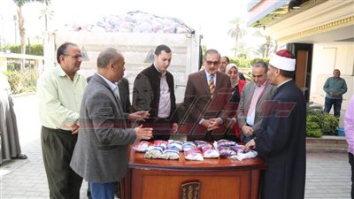 وصول الدفعة الخامسة من 65 ألف شنطة رمضانية لتوزيعها على الأسر المستحقة بكفر الشيخ 