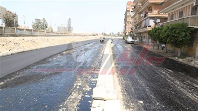 محافظ كفر الشيخ يتفقد تمهيد ورصف الطرق وإنشاء محاور جديدة