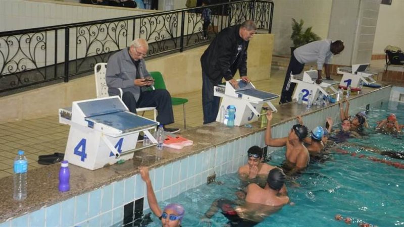 مركز تدريب للسباحة