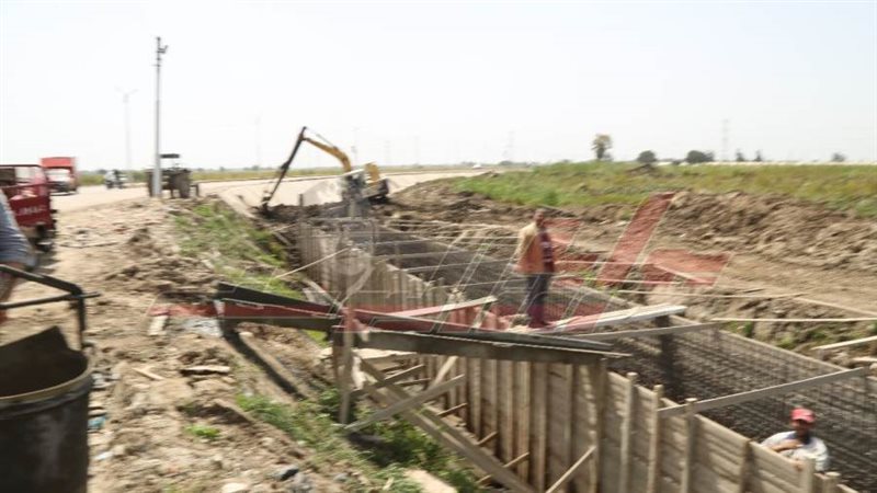 تبطين الترع