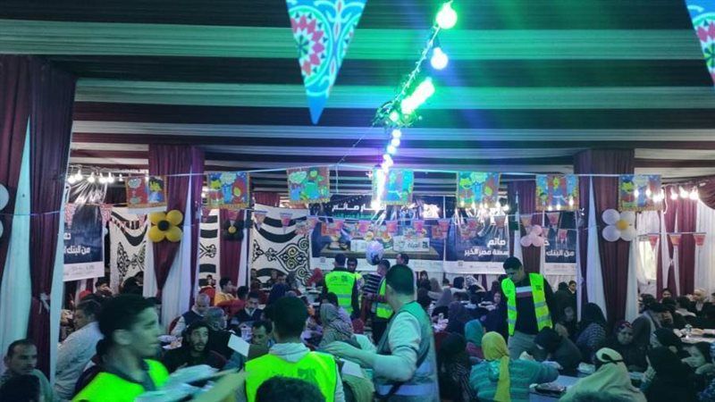 مصر الخير تقدم وجبات