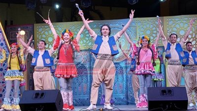 إقبال جماهيرى ضخم في الليلة الثامنة لبرنامج «هل هلالك7» بساحة الهناجر .. صور