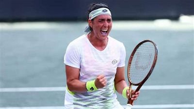 أنس جابر تتأهل لنصف نهائي بطولة تشارلستون المفتوحة للتنس