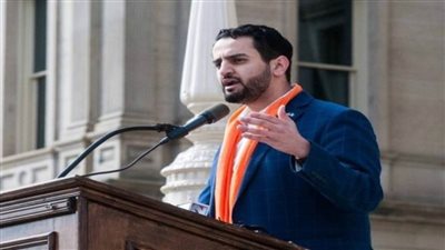 أول أمريكي من أصول عربية يحصل على منصب زعيم الأغلبية الديمقراطية في مجلس النواب الامريكي
