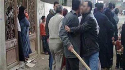 عامل ونجله يعتديان على مزارع مسن بسبب خلافات الجوار بسوهاج