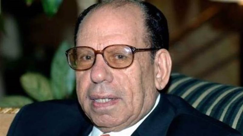 الدكتور صلاح فضل