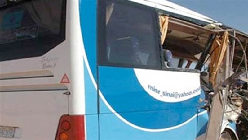 تصادم أتوبيس بجرار