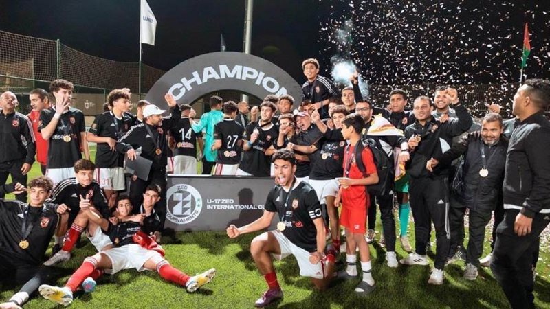 النادي الأهلي ببطولة