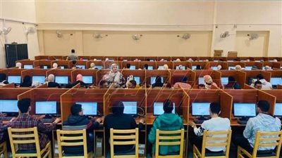انتهاء الاحتبارات الإلكترونية لكليات القطاع الطبي والهندسي والأدبي بجامعة كفر الشيخ
